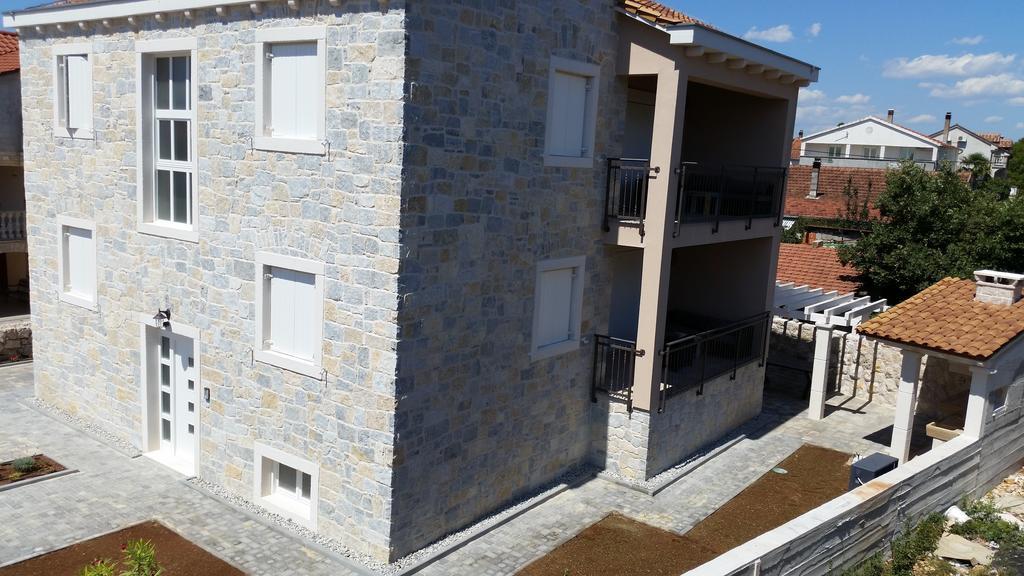 Apartments Rustic Биоград-на-Мору Экстерьер фото
