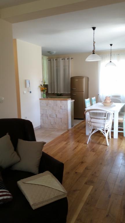 Apartments Rustic Биоград-на-Мору Номер фото